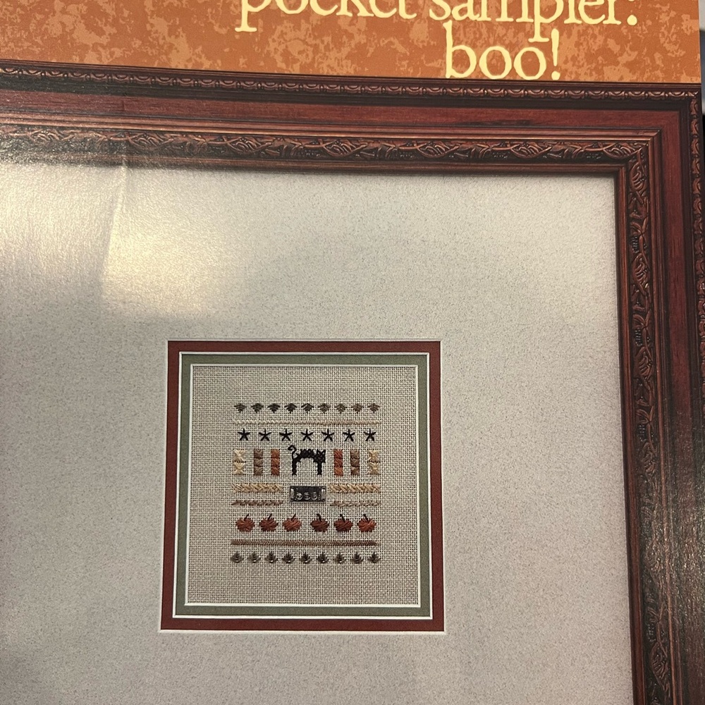 Pocket Sampler Boo! - Heart In Hand‎ Needleart Cross Stitch Pattern Black Cat - Picture 5 of 5